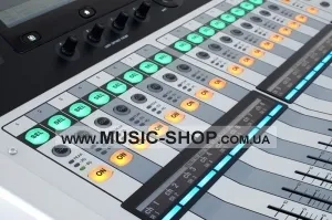 Цифровой микшерный пульт - Yamaha TF1