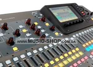 Цифровий мікшерний пульт - Behringer X32