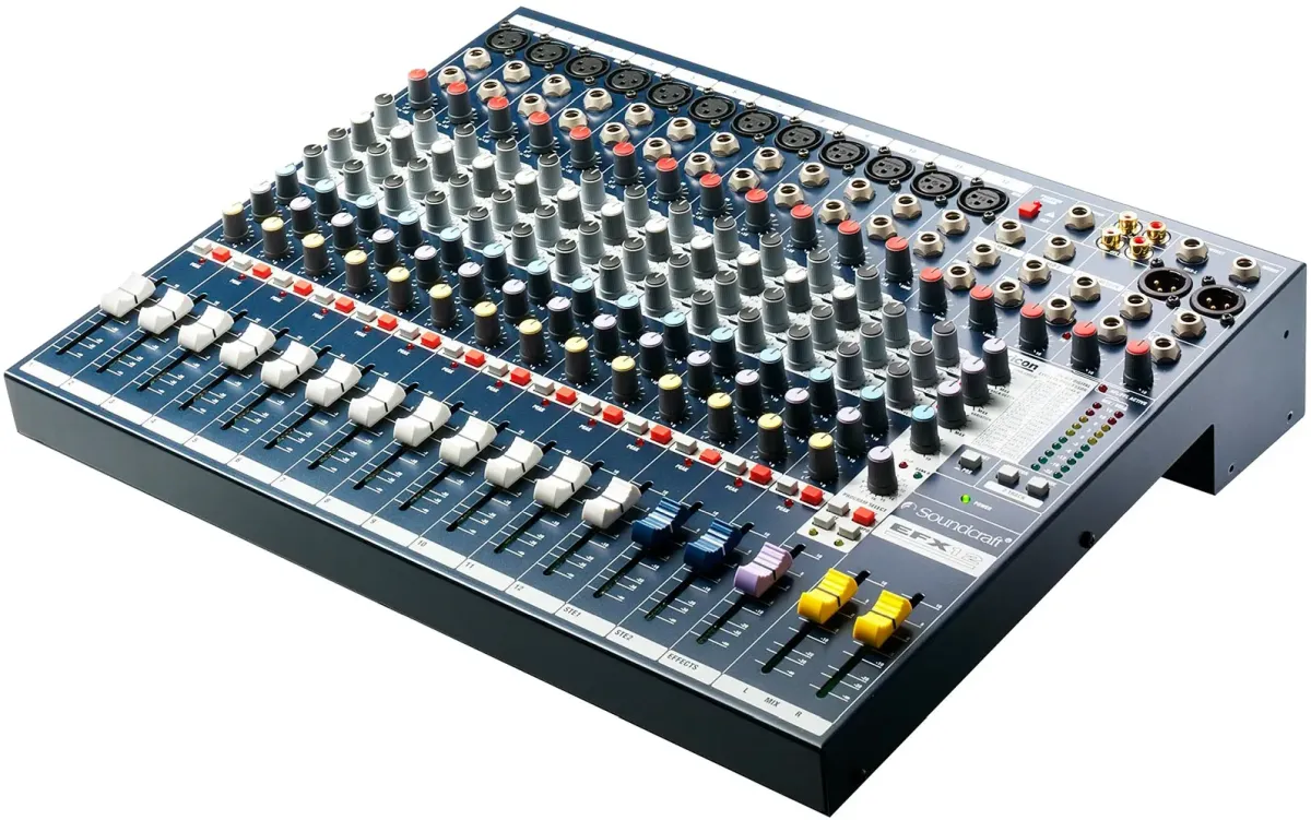 Аналоговий мікшерний пульт - Soundcraft EFX12