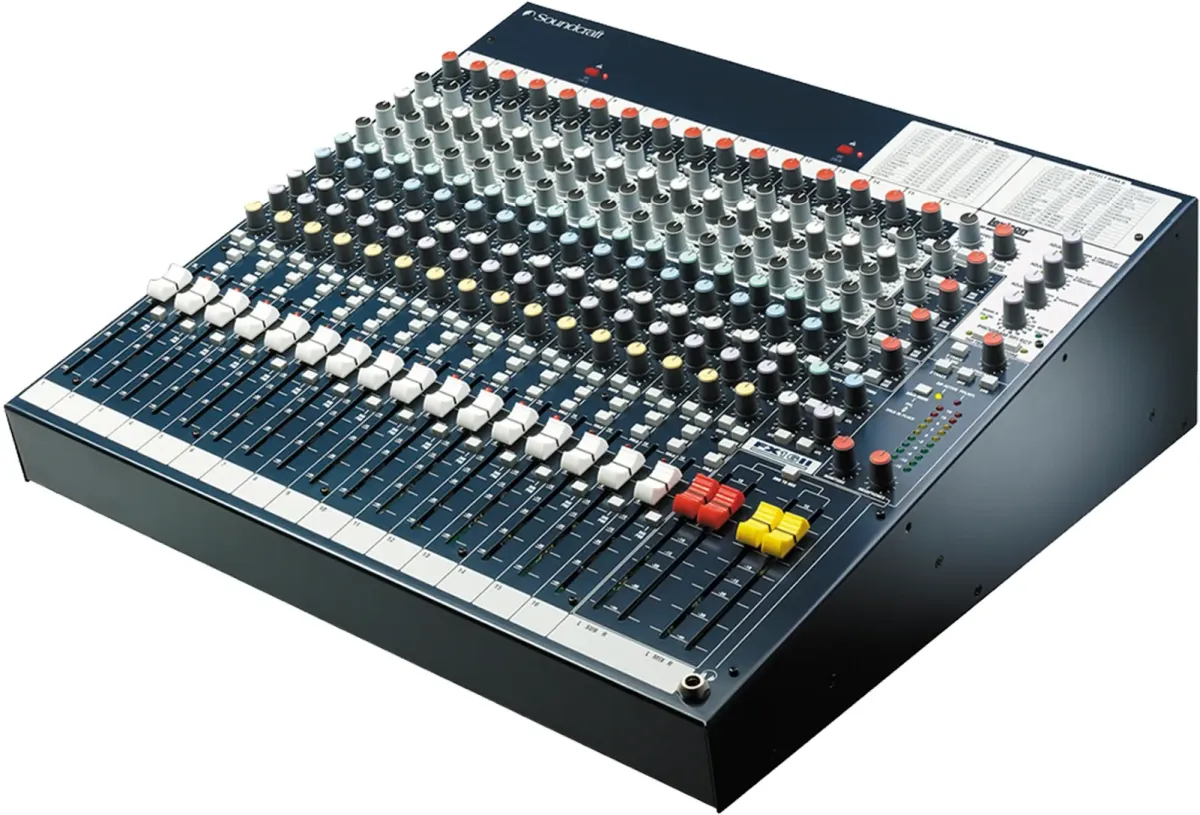 Аналоговый микшерный пульт - Soundcraft FX16II