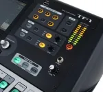 Цифровой микшерный пульт - Yamaha TF1
