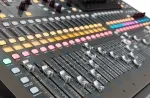 Цифровий мікшерний пульт - Behringer X32