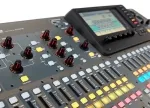 Цифровий мікшерний пульт - Behringer X32