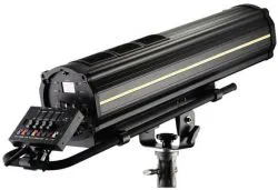 Слідкуючий Світлодіоний LED прожектор - Free Color LUX LED FOLLOW 600