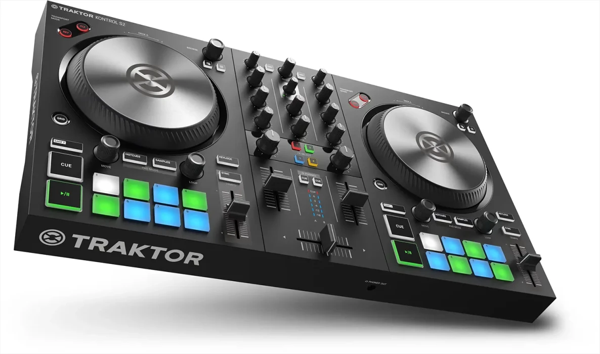 DJ контролер - Traktor Kontrol S2 mk3
